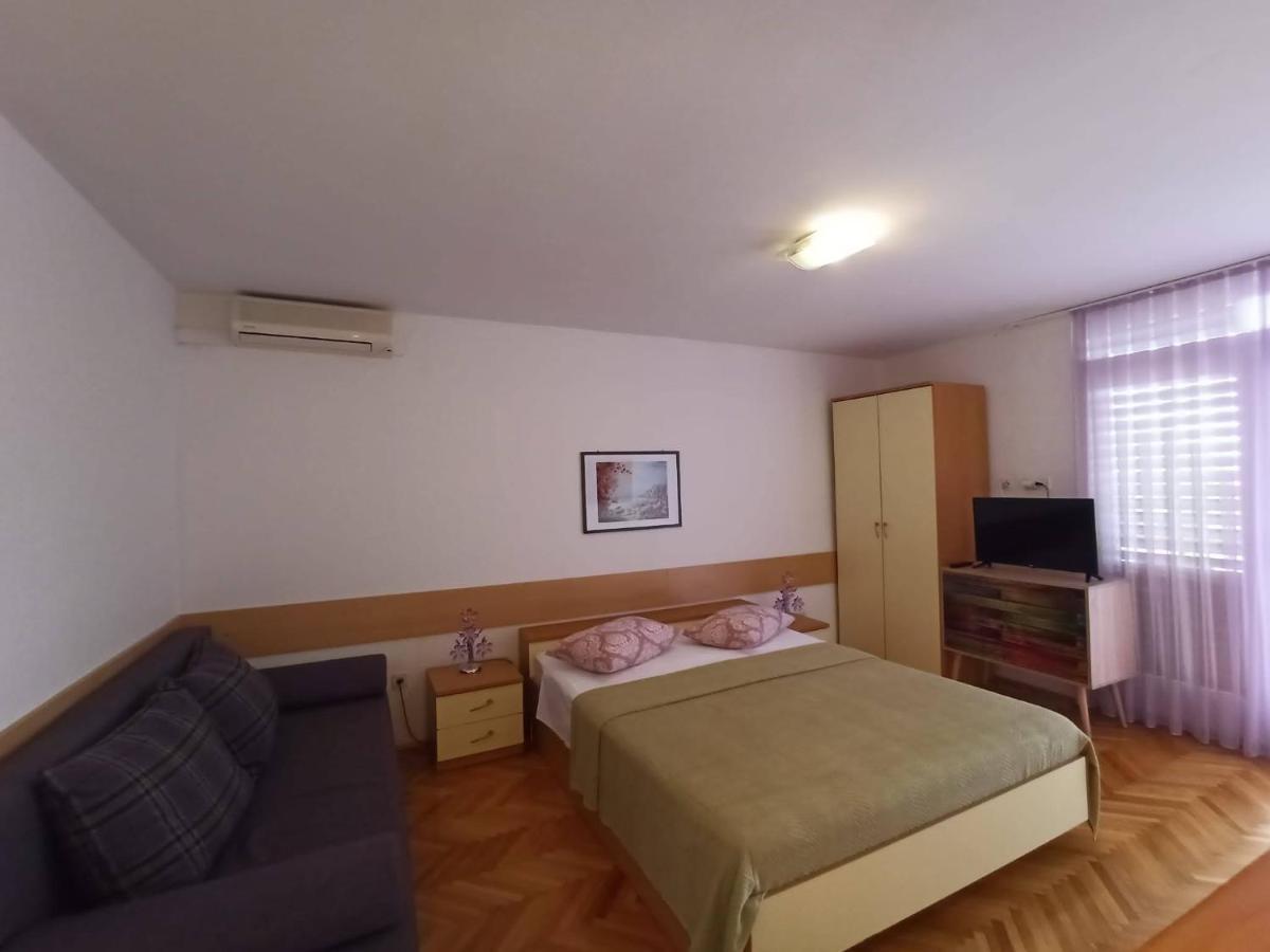 Guest House Mijo Sokol Брела Екстериор снимка