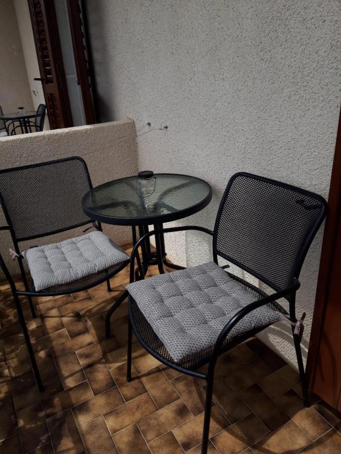Guest House Mijo Sokol Брела Екстериор снимка